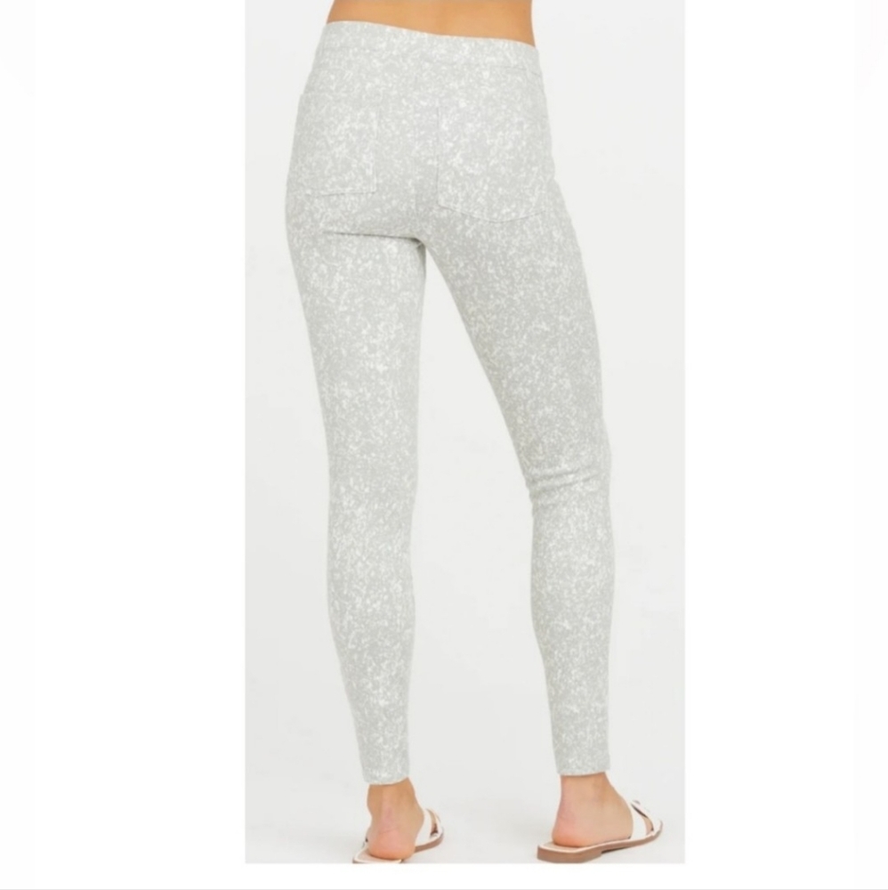 NWT SPANX Ankle Jeanish Leggings in Speckled Grey NEW